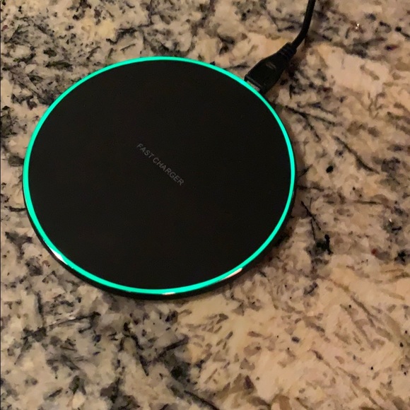 Brand new Wireless charging pad!! - Picture 6 of 7
